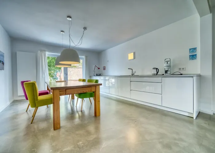 Moewenstrasse 36, 8mws36